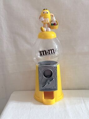 M&M'S Yellow Character Candy Dispenser